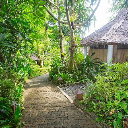 Mandala Spa & Resort Villas Manoc-Manoc Buitenkant foto