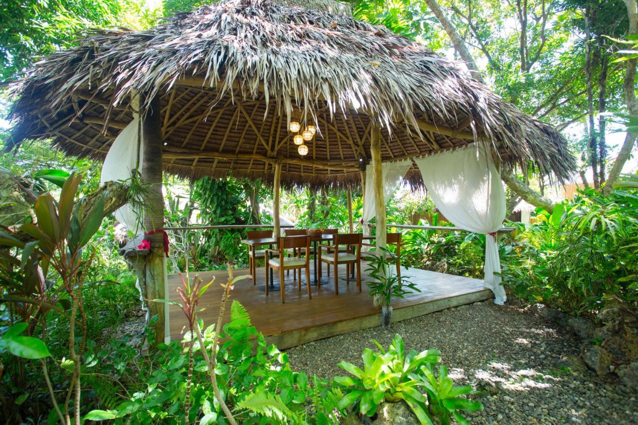 Mandala Spa & Resort Villas Manoc-Manoc Buitenkant foto