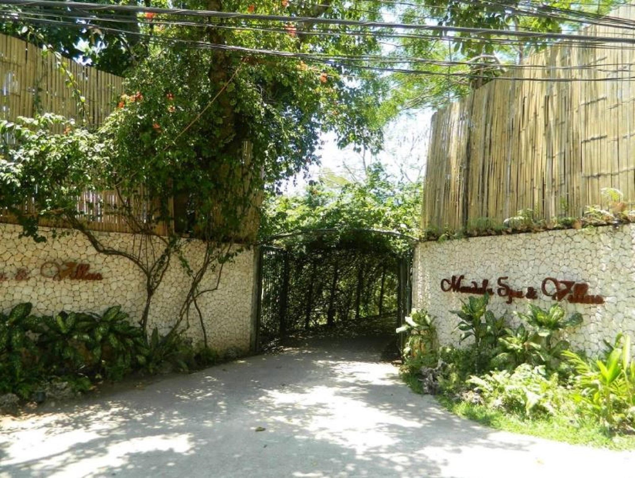 Mandala Spa & Resort Villas Manoc-Manoc Buitenkant foto