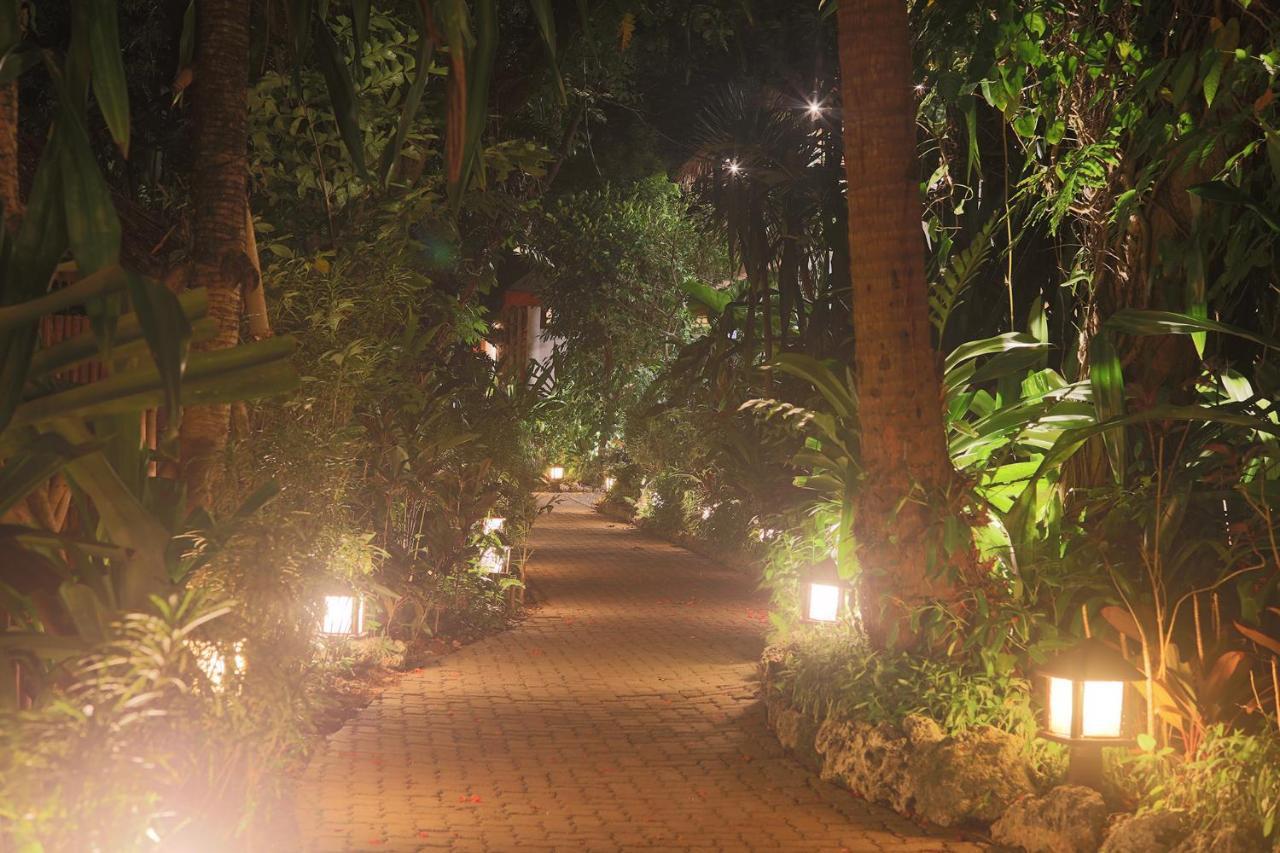 Mandala Spa & Resort Villas Manoc-Manoc Buitenkant foto