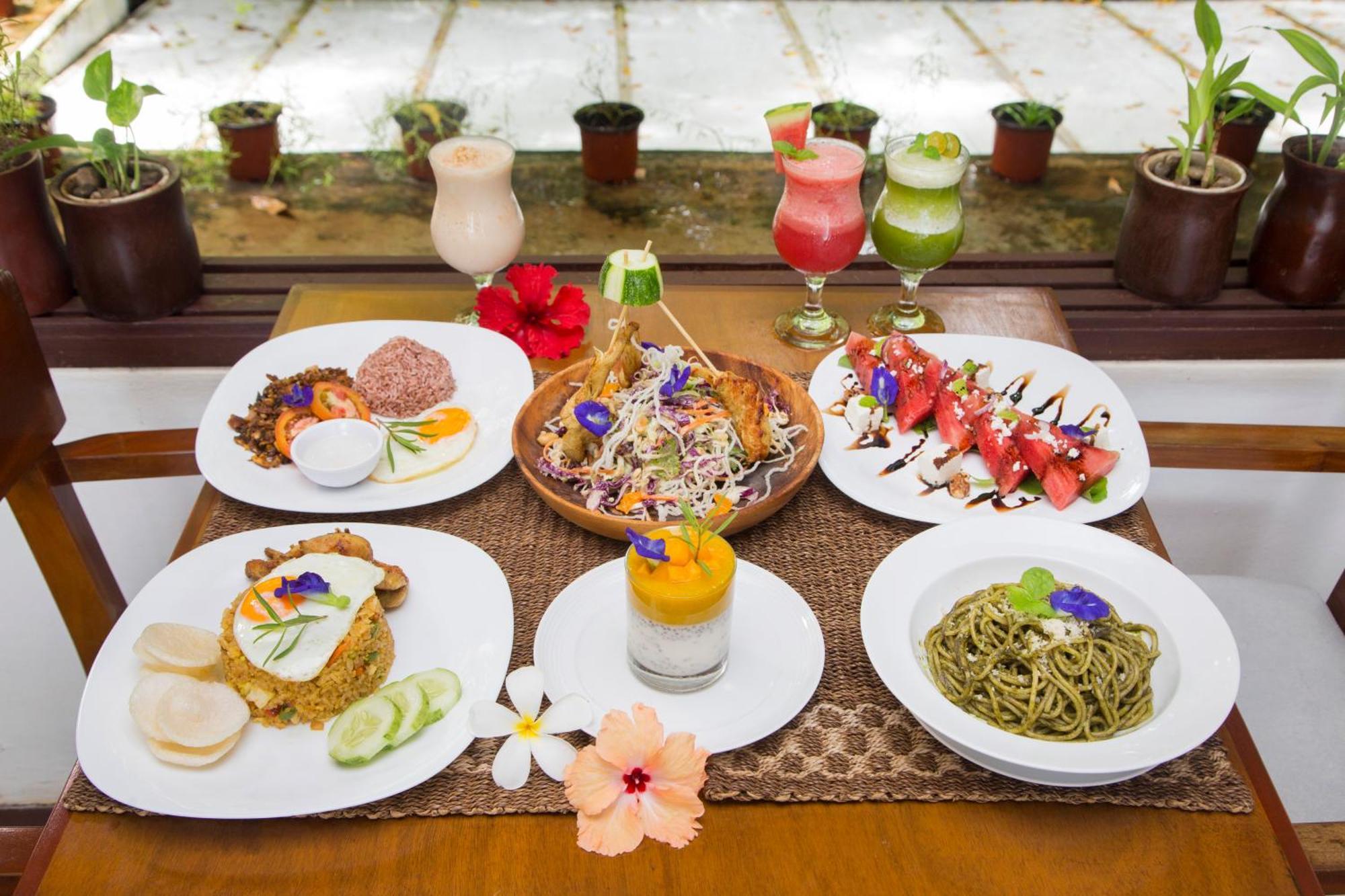 Mandala Spa & Resort Villas Manoc-Manoc Buitenkant foto