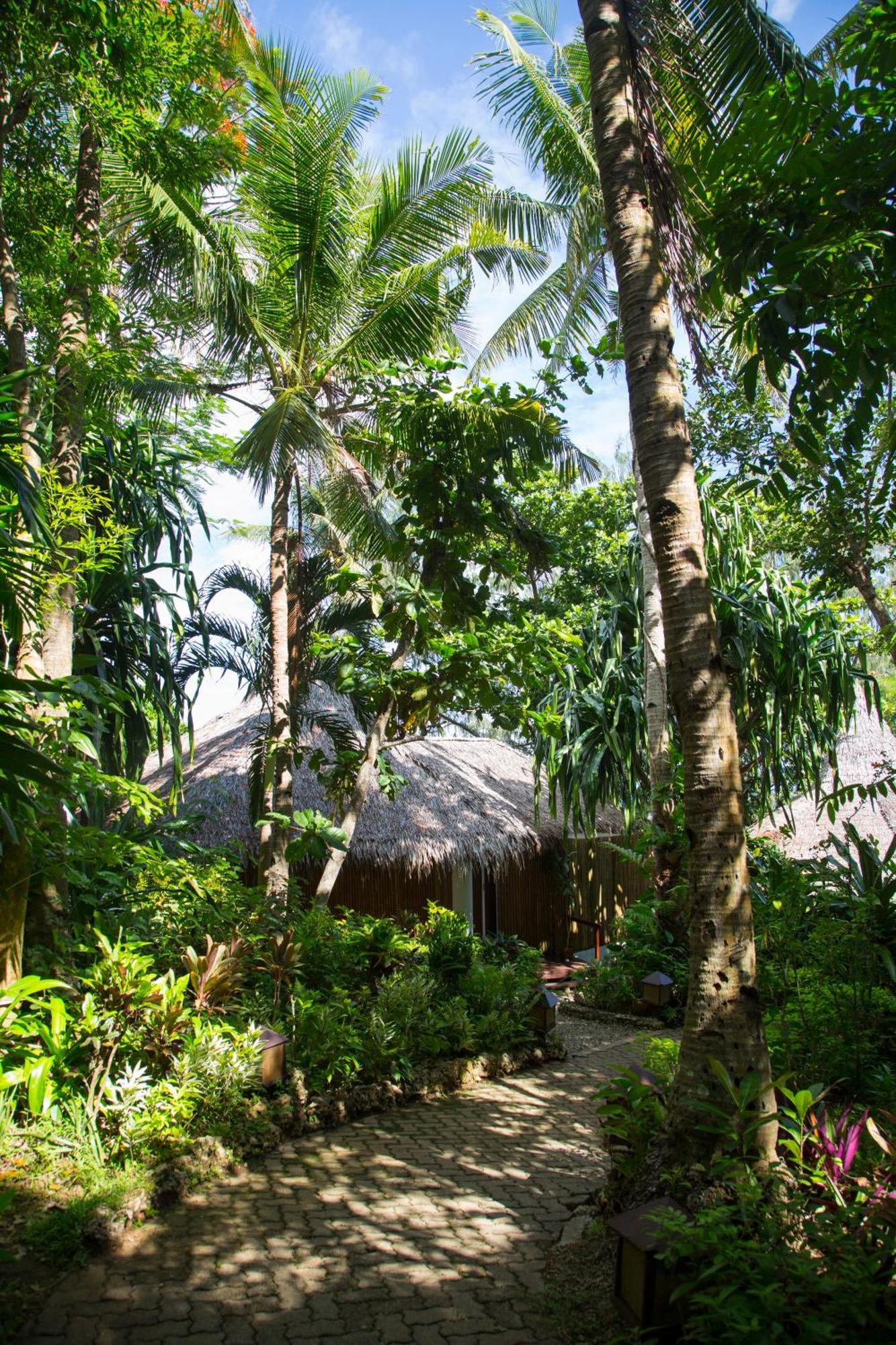 Mandala Spa & Resort Villas Manoc-Manoc Buitenkant foto