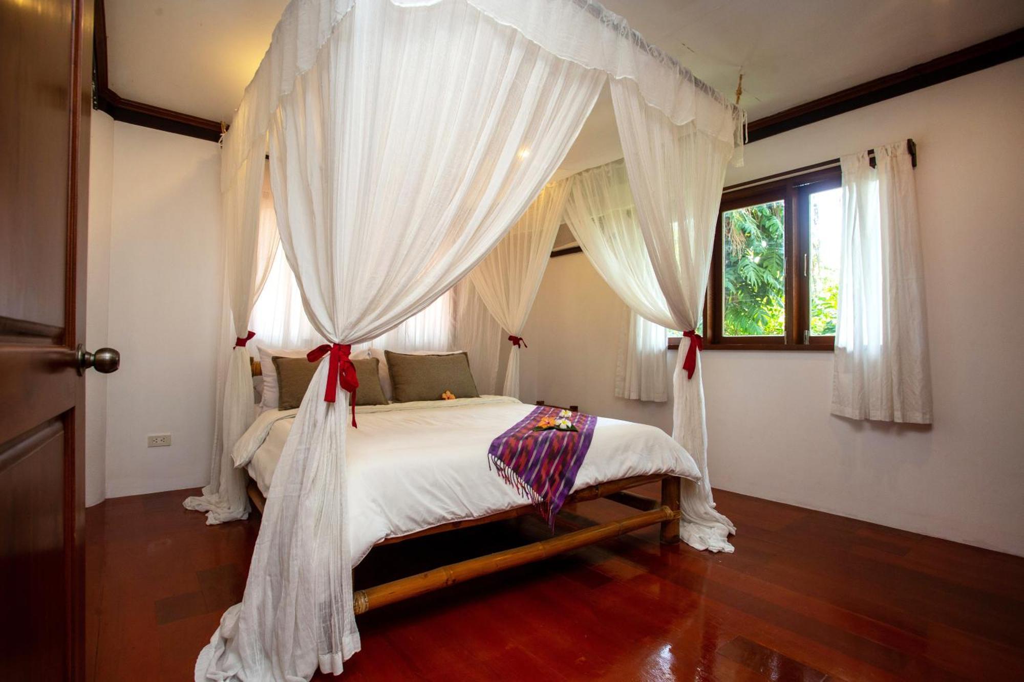 Mandala Spa & Resort Villas Manoc-Manoc Buitenkant foto