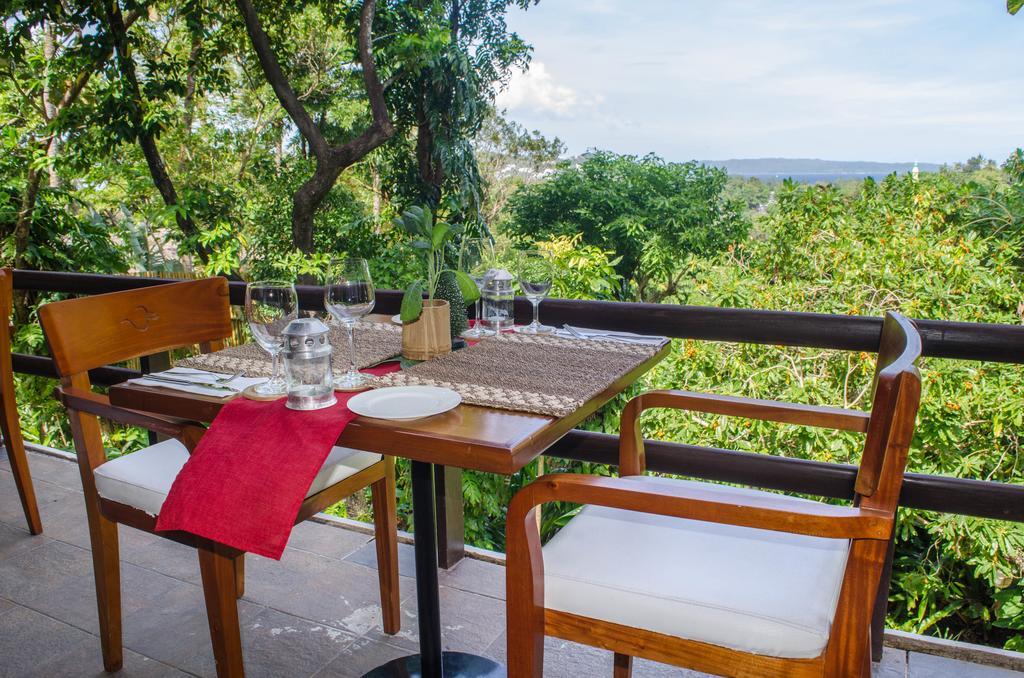 Mandala Spa & Resort Villas Manoc-Manoc Buitenkant foto